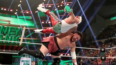 El Samoa Joe contra Rey Mysterio de Money in The Bank se acortó por una lesión