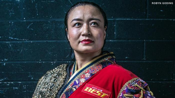 Meiko Satomura visita el Performance Center de WWE como entrenadora invitada