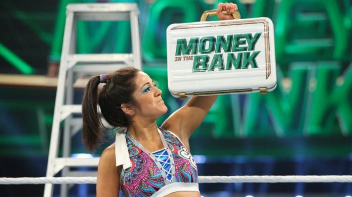 Bayley gana el combate femenino de WWE Money In The Bank 2019