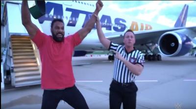 Jinder Mahal gana el campeonato 24/7 de WWE antes de irse a Arabia Saudí 