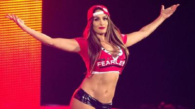 Nikki Bella comenta que su retiro de WWE se debió por causas médicas