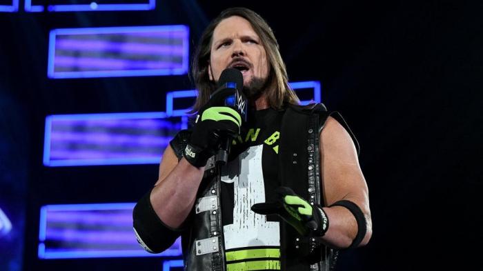 AJ Styles confirma estar atravesando una lesión menor