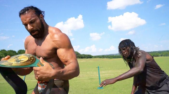 R-Truth derrota a Jinder Mahal y obtiene nuevamente el Campeonato 24/7 de WWE