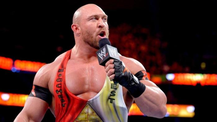 Ryback opina sobre la multa de WWE a Lars Sullivan