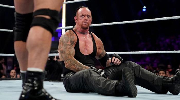 The Undertaker se lesionó el cuello en WWE Super ShowDown
