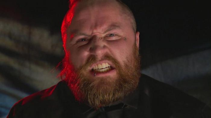 WWE noticias: Grandes planes para Aleister Black - Nuevo talento para NXT UK - Dana Warrior trabajando en Lacey Evans