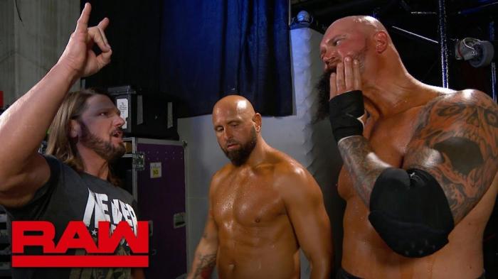 WWE Raw: AJ Styles se reúne con The Club - Gran superestrella entre bastidores - Dana Brooke termina sangrando