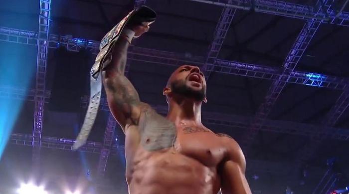 Ricochet se convierte en el nuevo Campeón de Estados Unidos de WWE