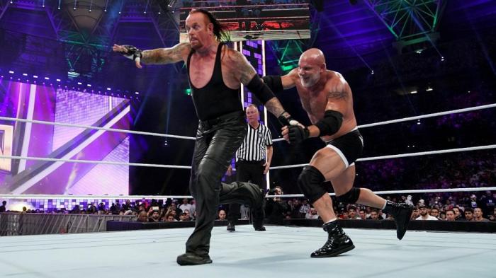 Steve Austin, sobre The Undertaker y Goldberg: 'Respeto que intentasen terminar su combate'