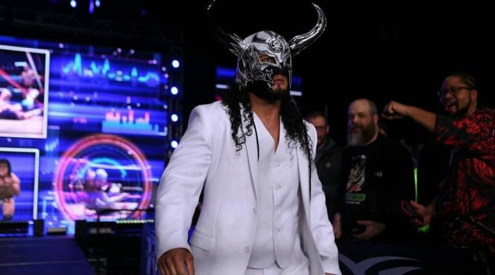 Rush, sobre Andrade: 'Ha encontrado su lugar en WWE y va a ser una superestrella'