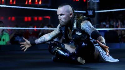 Aleister Black: 'EVOLVE me ayudó a encontrar el camino hacia WWE'