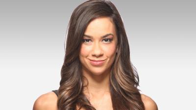 AJ Lee revela haber sido víctima de un acto racista