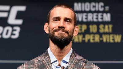 CM Punk admite haber recibido una oferta de All Elite Wrestling