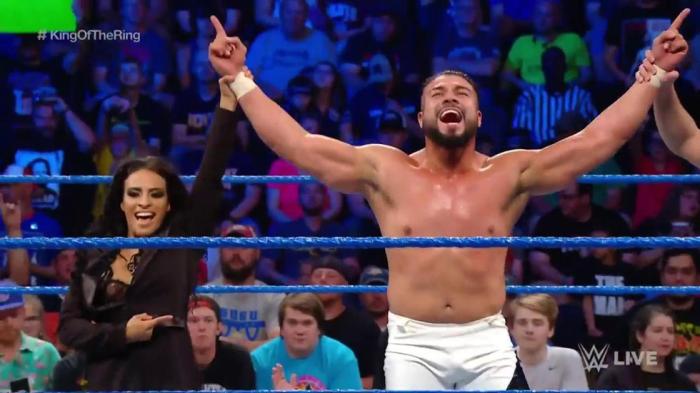 Andrade avanza a la segunda ronda del King of the Ring durante SmackDown Live