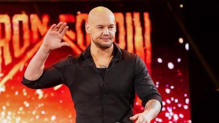 Baron Corbin arremete contra aquellos fans que criticaron a WWE por poner ´over´ a sus veteranos