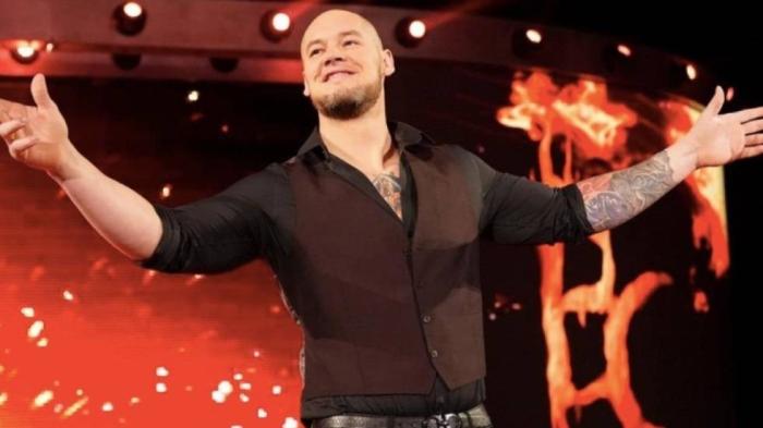 Baron Corbin explica por qué no le agrada a los fanáticos