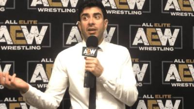 Tony Khan aclara la situación de la mesa de comentaristas de All Elite Wrestling 