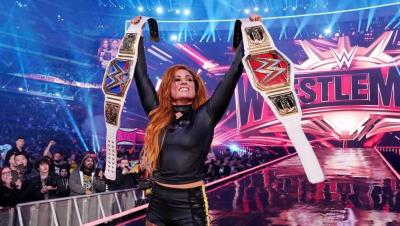 WWE noticias: Becky Lynch y Ronda Rousey, deportistas del año en Twitter - Cameron Grimes ataca a Kushida