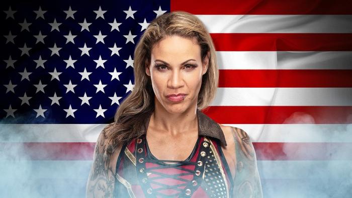 Mercedes Martinez firma un contrato con WWE