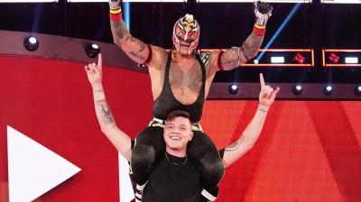 Rey Mysterio habla de su hijo Dominick y de cuándo decidió dedicarse al wrestling