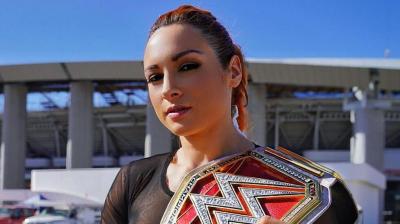 Becky Lynch, sobre el interés de Jon Jones en pelear en WWE: 'Me molesta que haya gente que piense que esto es fácil'