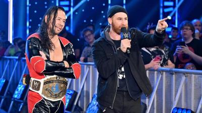 Shinsuke Nakamura sufrió un corte profundo en el pasado WWE SmackDown 