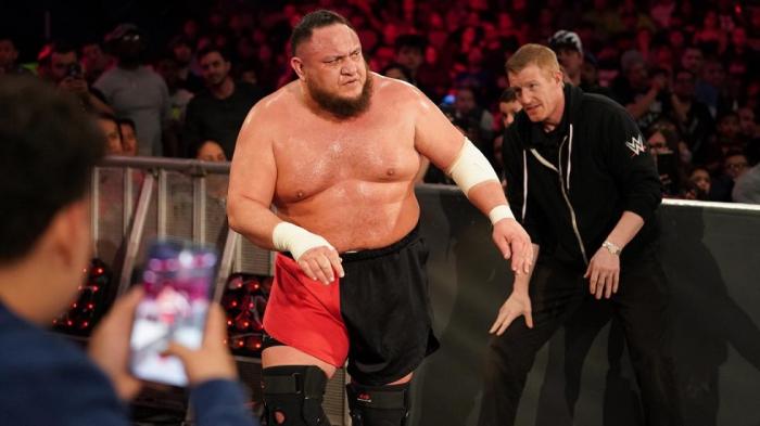 Samoa Joe habría sufrido una conmoción cerebral en Monday Night Raw