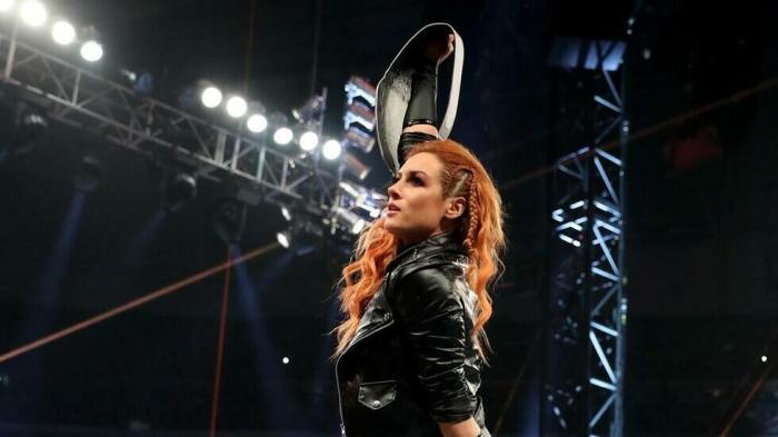 Corey Graves: 'Quizás el Universo de WWE se esté empezando a cansar de ´The Man´ Becky Lynch'