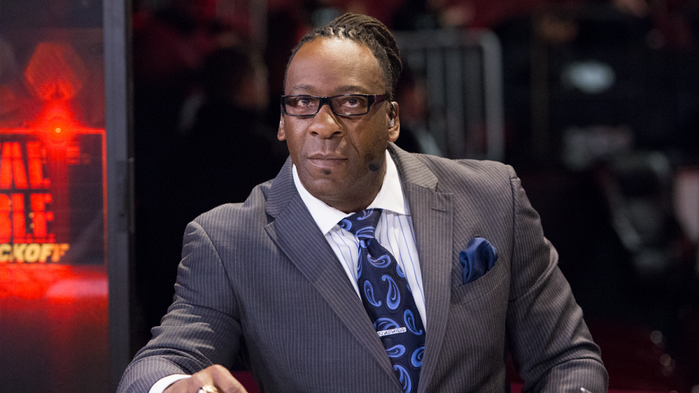 Booker T no quiere que WrestleMania se celebre en el WWE Performance Center