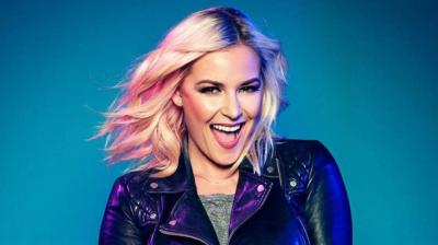 Renee Young, sobre CM Punk: 'Me costó mucho convencerle de que colaborase en WWE Backstage'