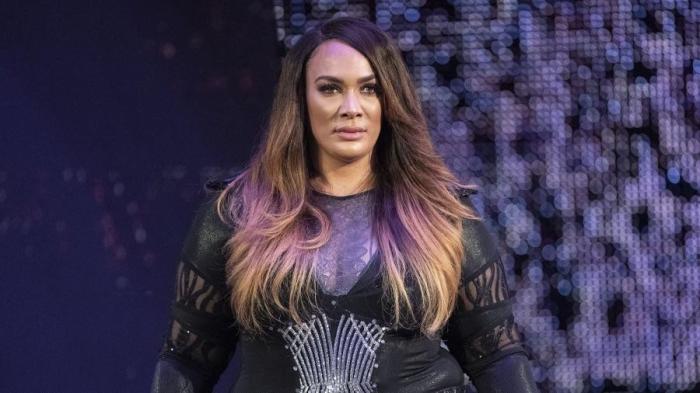 Nia Jax recibe el alta médica y podría regresar a la acción en breve