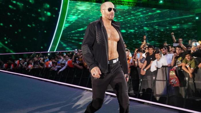 Cesaro habla sobre romper una pelota de playa en SummerSlam 2017