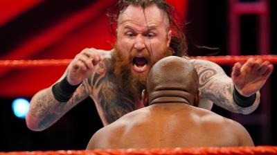 Aleister Black: 'Me quedan otros cinco o diez años por estar en WWE'