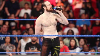 Aiden English explica lo difícil que resulta hablar con Vince McMahon