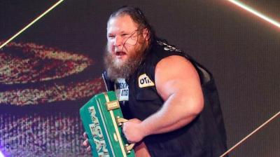 Otis, sobre canjear el maletín de Money in the Bank: 'Cuanto antes, mejor'