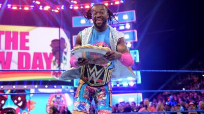 Kofi Kingston: 'Xavier Woods se presentó en el territorio de desarrollo de WWE con traje y currículum'