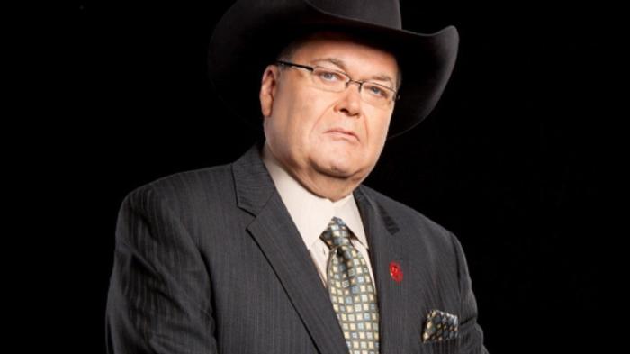 Jim Ross: 'The Rock y Steve Austin pidieron que yo locutase su combate en WrestleMania XVII'