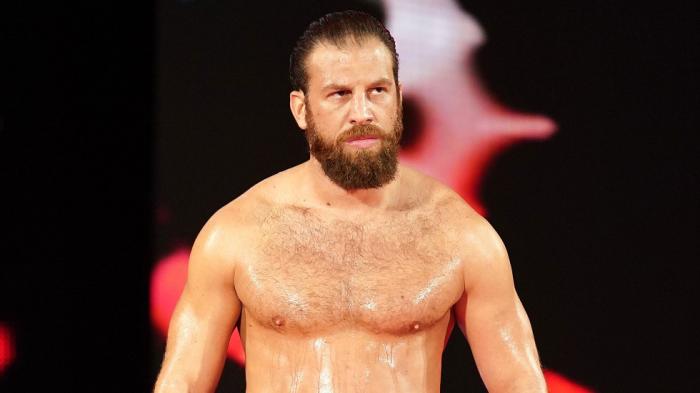 La salida de Drew Gulak se produjo por una falta de acuerdo económico con WWE