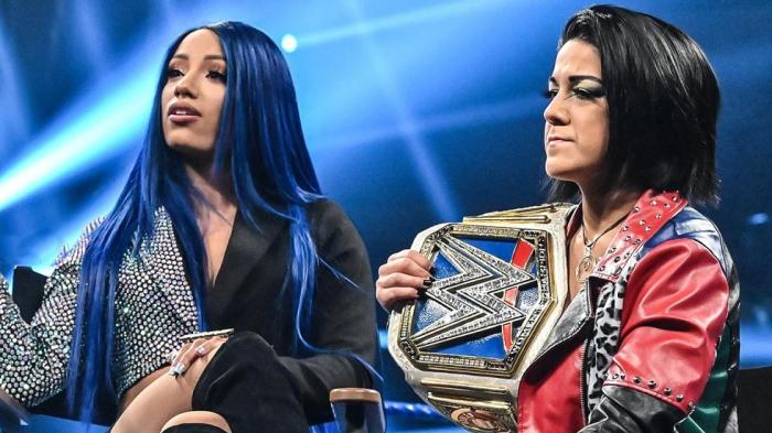 WWE tenía programada una rivalidad entre Bayley y Sasha Banks para SummerSlam