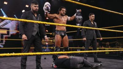 El Hijo del Fantasma se desenmascara en el último show de NXT