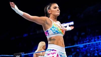 Sonya Deville quiere ser una pionera en la lucha de mujeres contra hombres en WWE