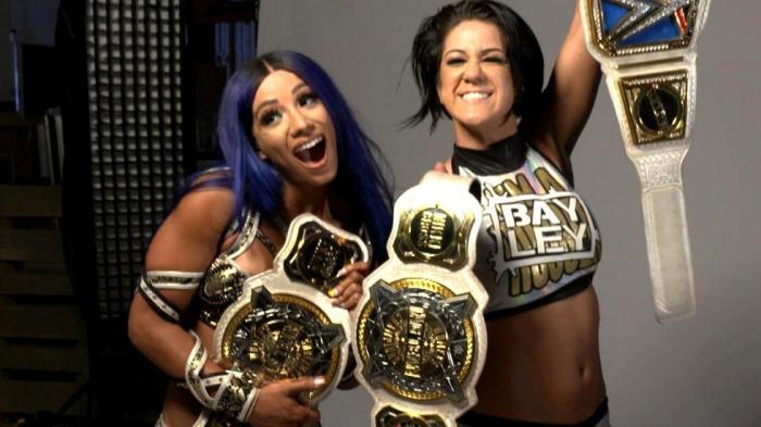 WWE SmackDown: Bayley y Sasha Banks continúan celebrando - Notas del show