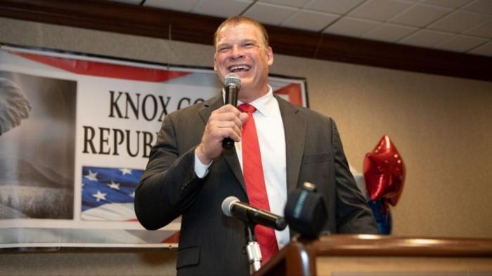 Glenn Jacobs, ausente de un evento político por problemas de salud