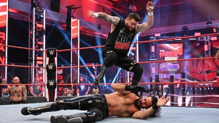 Kevin Owens podría reanudar su rivalidad con Seth Rollins