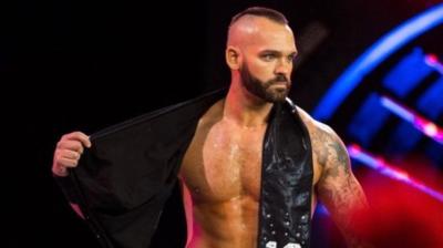 Shawn Spears revela que WWE le ofreció varias veces un contrato como entrenador