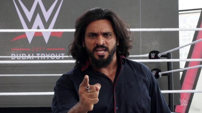 Saurav Gurjar se disculpa por adelantar el resultado del Keith Lee vs. Adam Cole en redes sociales