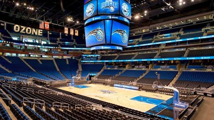 WWE se establecería en el Amway Center de Orlando hasta finales de octubre