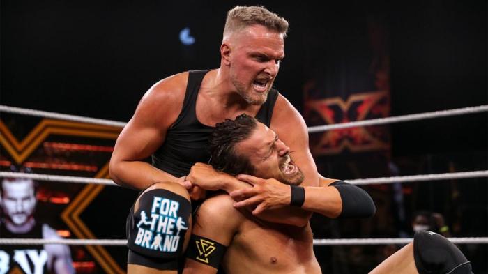 Pat McAfee, sobre su futuro en WWE: 'No sé qué va a pasar'