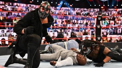 WWE tiene grandes planes para RETRIBUTION en Survivor Series