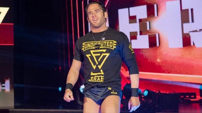 Roderick Strong elimina su cuenta de Cameo por las restricciones de WWE